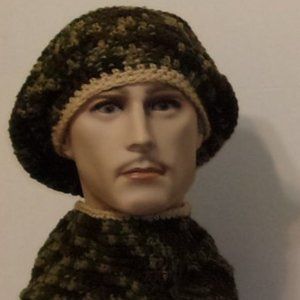 Man's Camo slouchy Hat and Neckwarmer Cowl